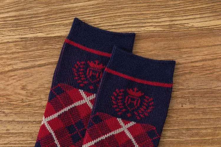 Dark Red Grid Retro Cotton Stockings Calf Length Christmas Gifts Series 4 Pairs