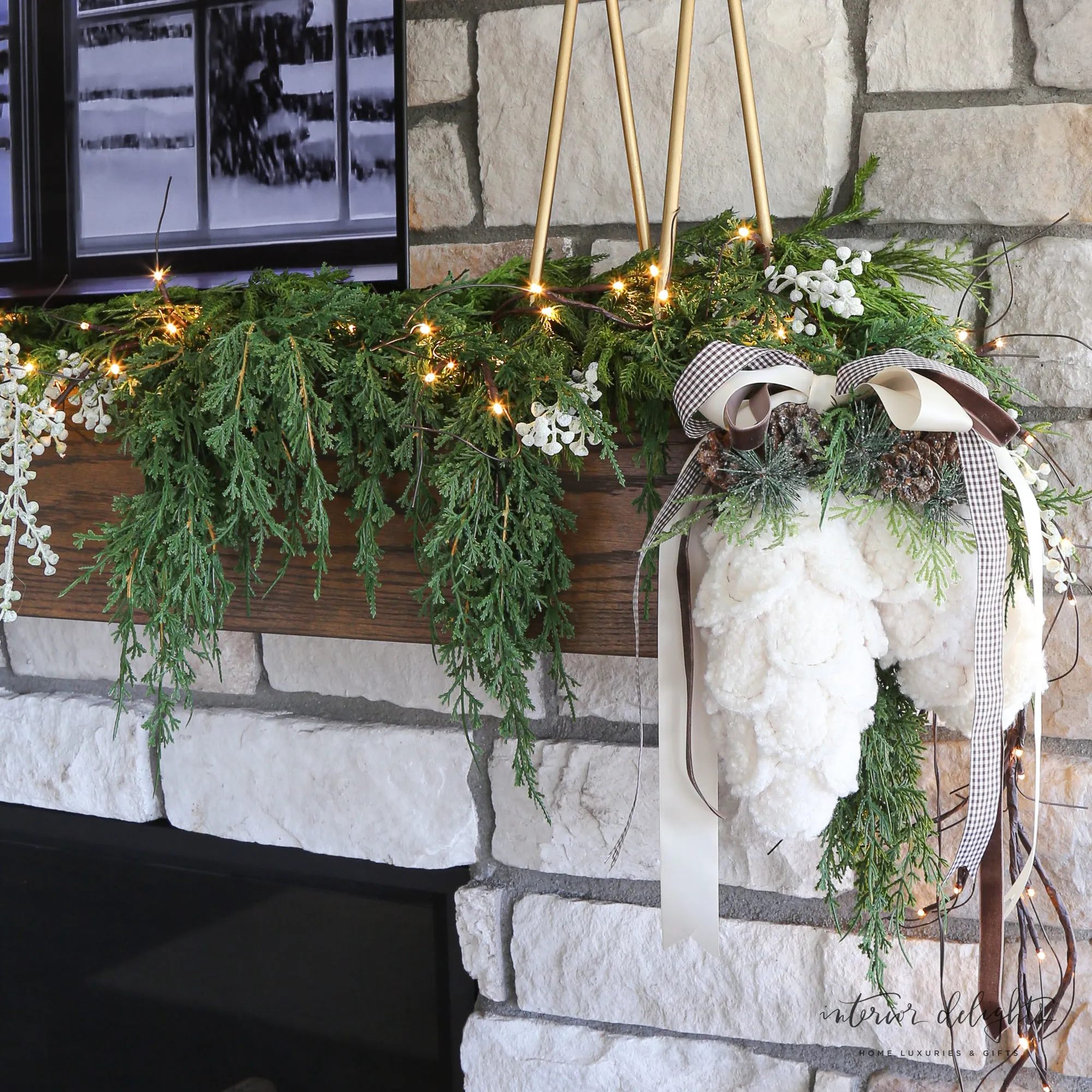 *Emerald Draping Cedar-26" long