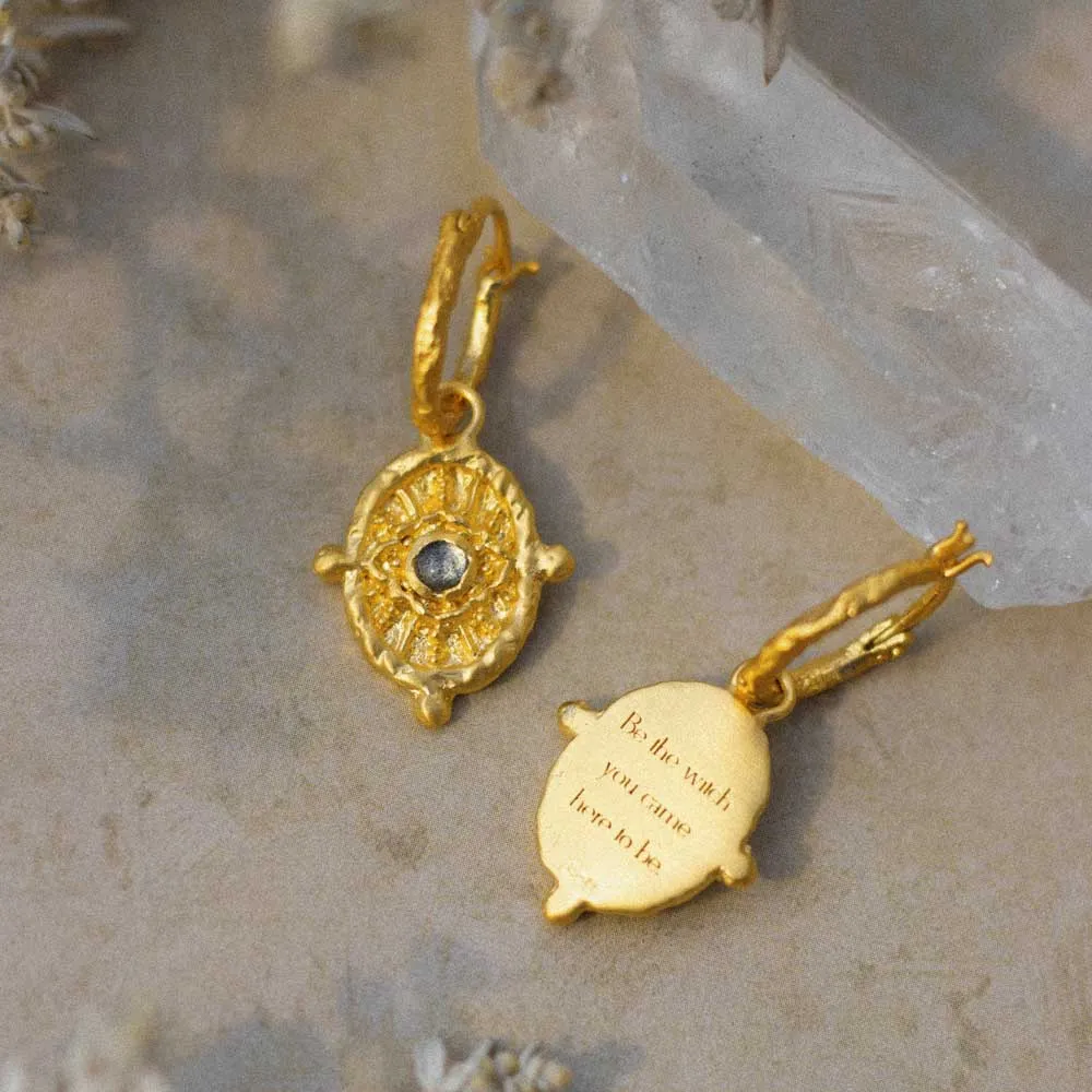 Here to be • Earrings