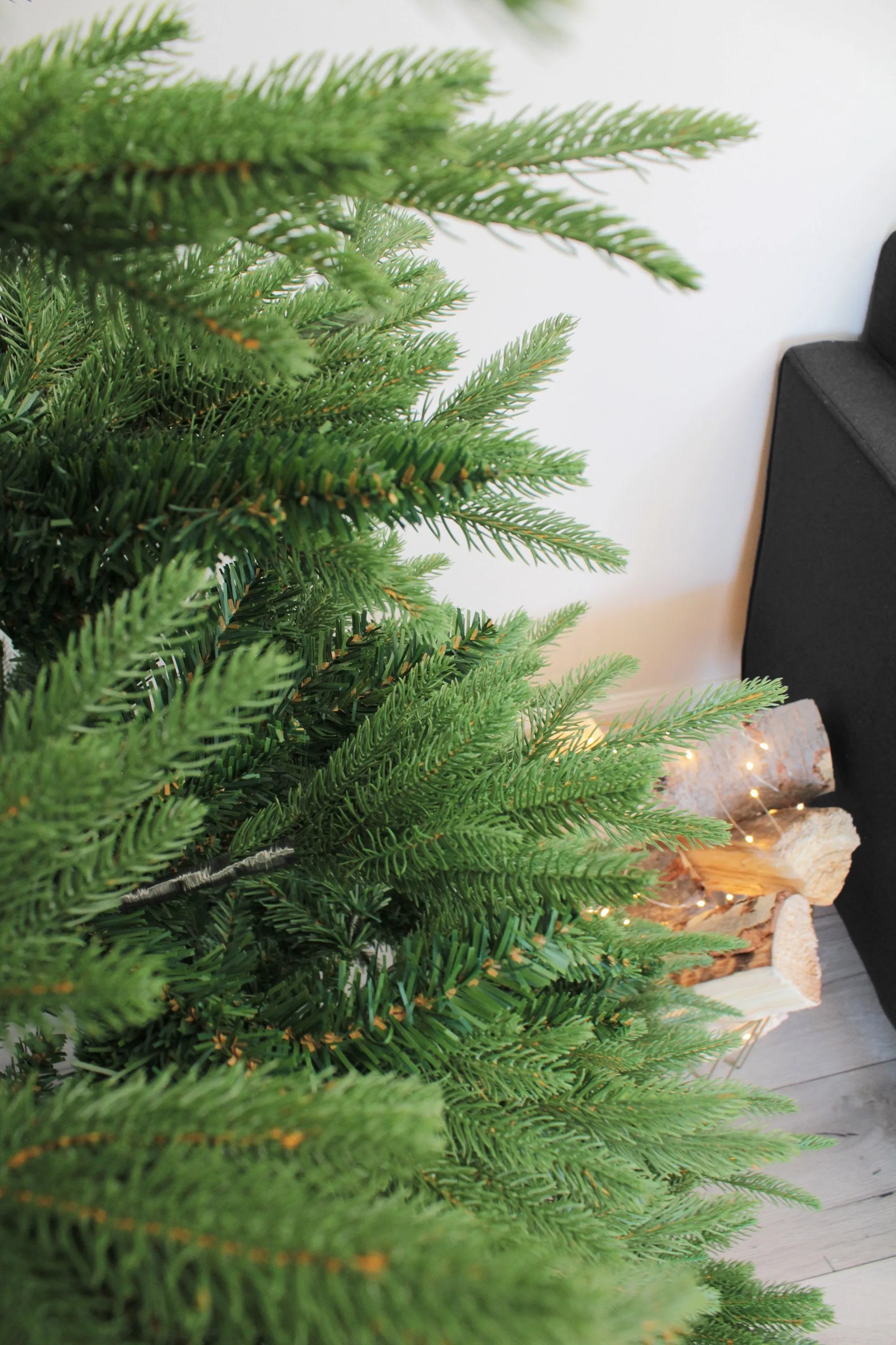 OPEN BOX - 6' Northern Shasta Fir Artificial Christmas Tree